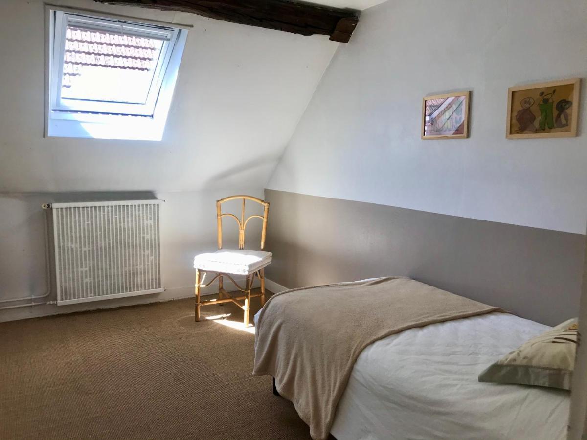 Gite De Mauxe Acquigny Buitenkant foto