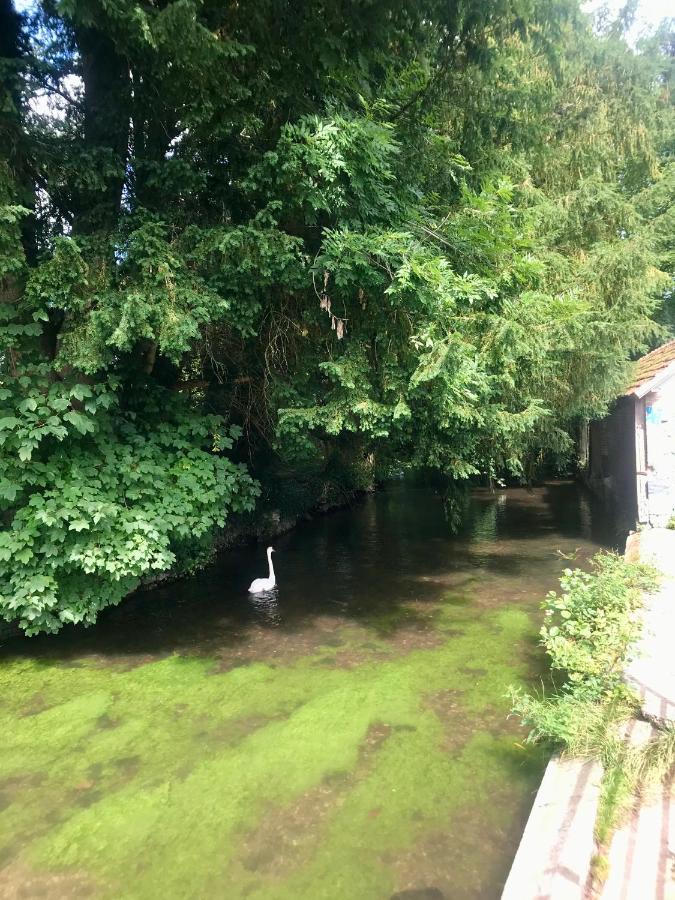 Gite De Mauxe Acquigny Buitenkant foto